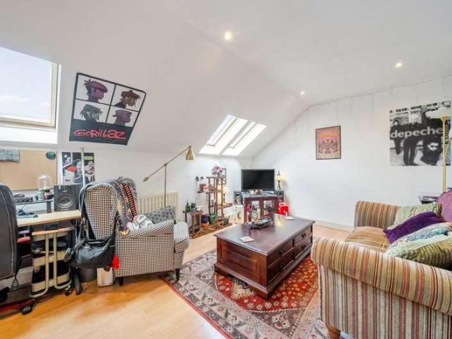 Flat for sale in Moss Side, Manchester