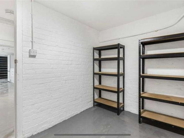 Flat for sale in Bethnal Green, Greater London