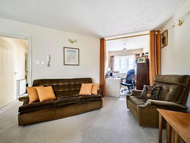 Flat for sale in Little Oxford, Oxford