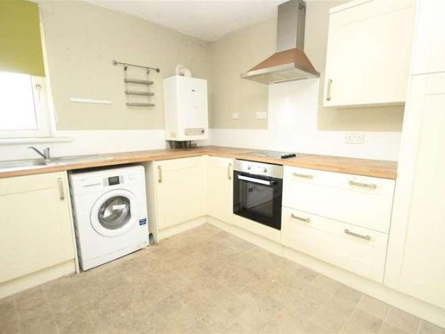 Flat for sale in Cambusnethan, Newmains