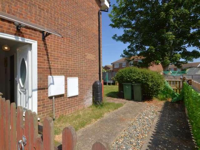 Flat for sale in Folkestone, Cheriton