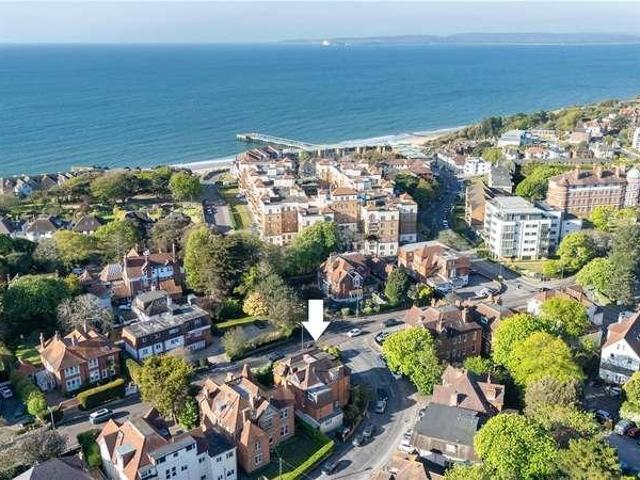 Flat for sale in Boscombe, Bournemouth