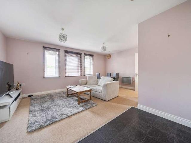 Flat for sale in Ferndale, Sandown Park