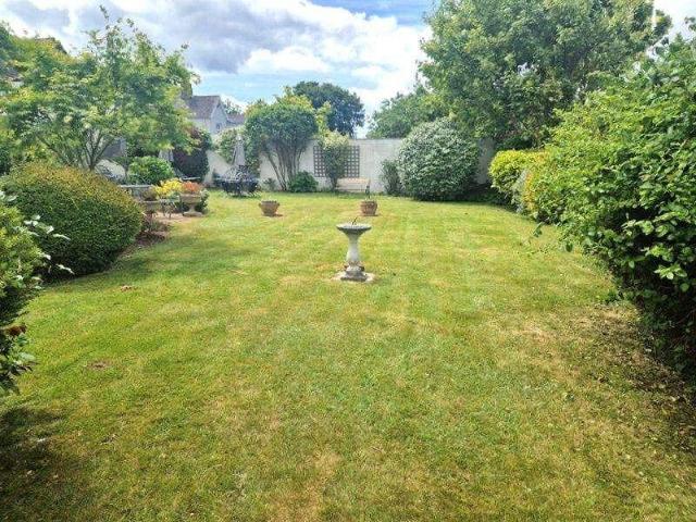 Flat for sale in Withycombe, Budlake