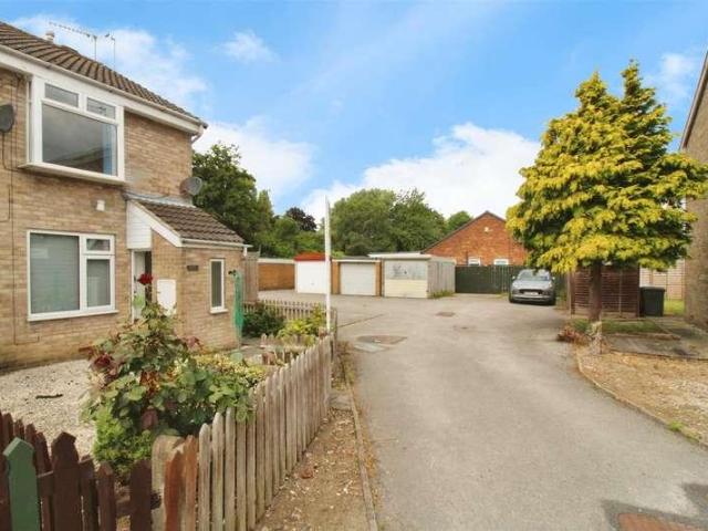 Flat for sale in Orchard Park, Hull