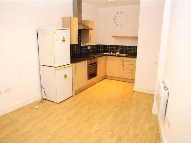 Flat for sale in West Yorkshire