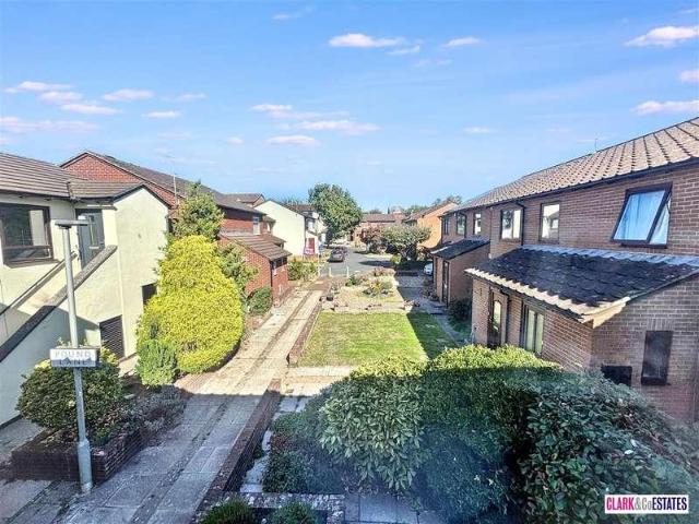 Flat for sale in Watergate, Devon