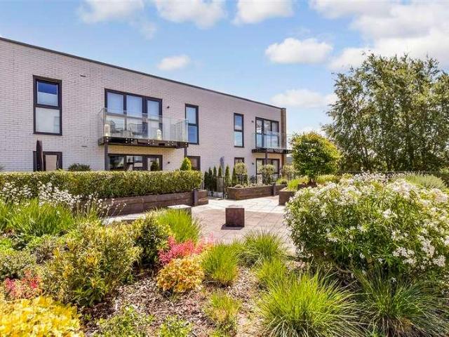 Flat for sale in New Town, Horsham