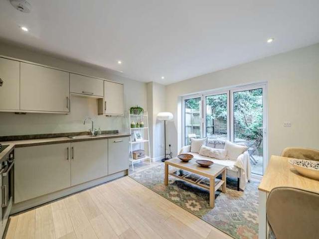 Flat for sale in Guildford Park, Westborough