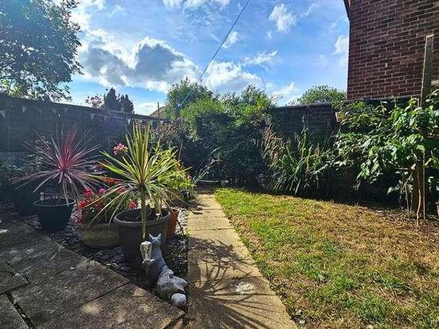 Flat for sale in Swalecliffe, The Bridge