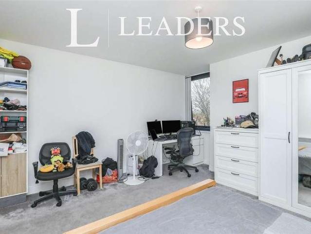 Flat for sale in East Bank, Norfolk