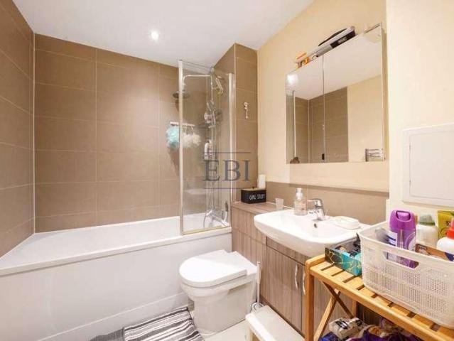 Flat for sale in Kenton, Greater London