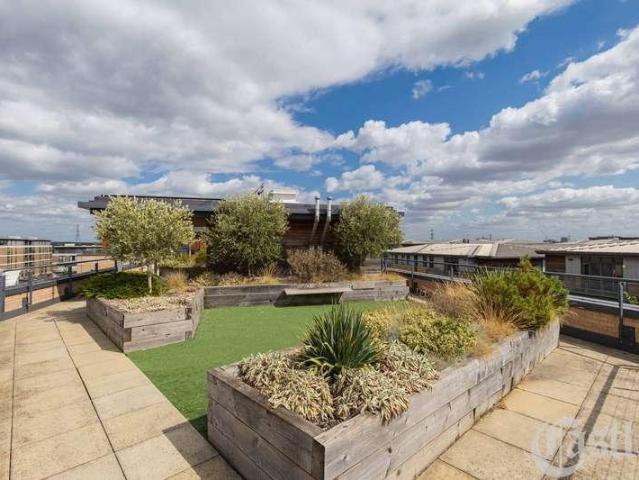 Flat for sale in Clapton, Upper Clapton