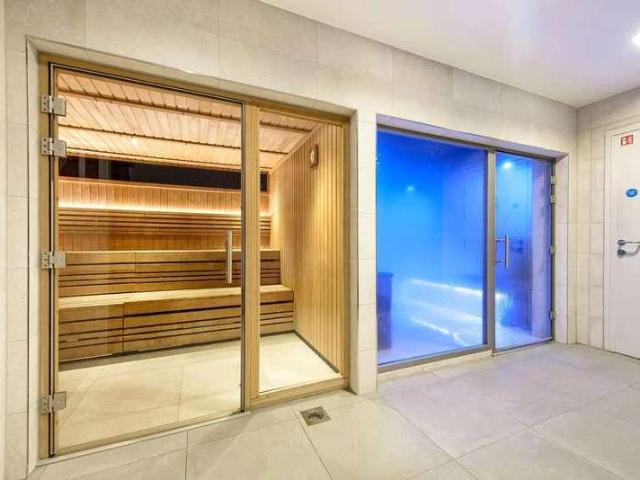 Flat for sale in Colindale, Greater London