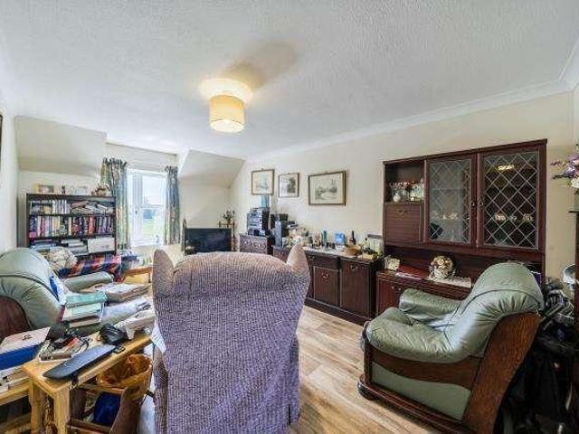 Flat for sale in Evershot, Oxfordshire