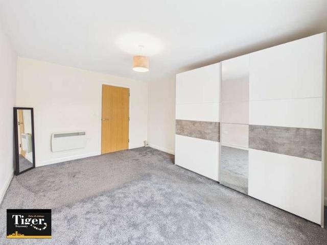Flat for sale in Grange Park, Blackpool