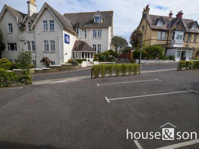 Flat for sale in West Cliff, Bournemouth
