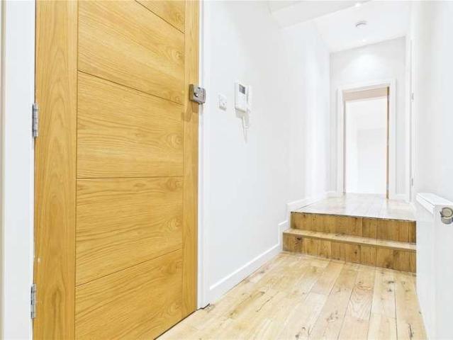 Flat for sale in Pangbourne, West Berkshire