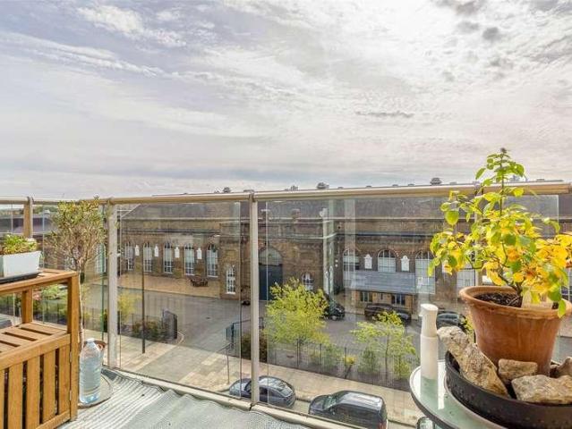 Flat for sale in Royal Arsenal Riverside, Greater London