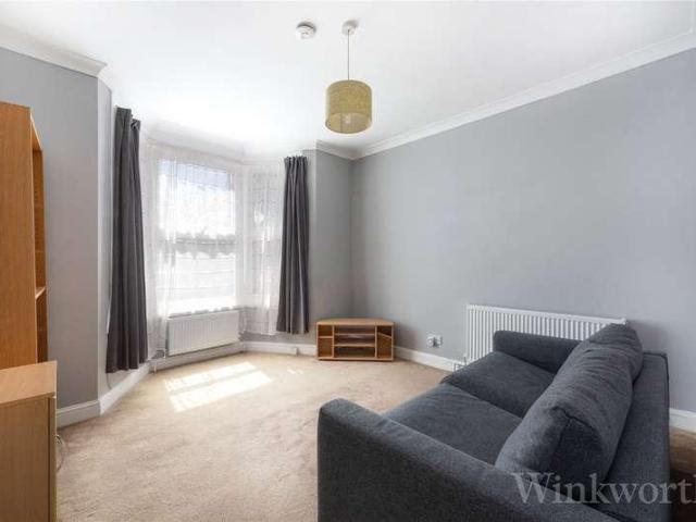 Flat for sale in London Borough of Lewisham, Greater London