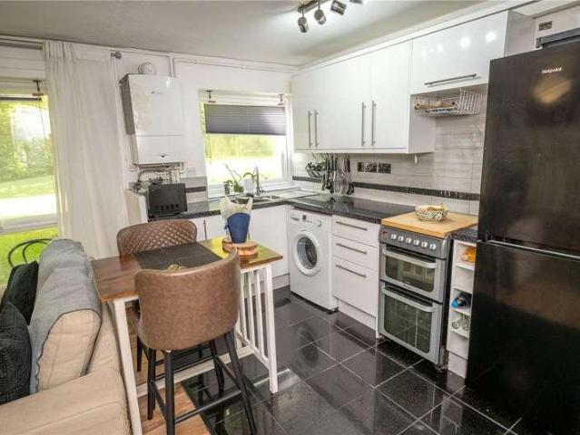 Flat for sale in Wake Green, West Midlands