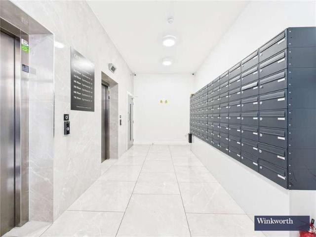 Flat for sale in Wealdstone, Greater London