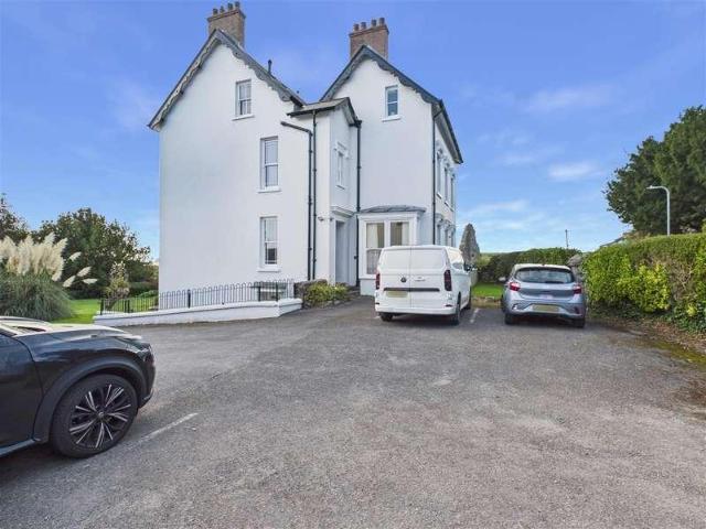 Flat for sale in Tefloyne Close, Penally