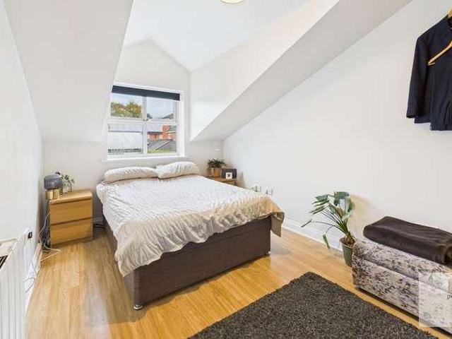 Flat for sale in Woodhill, Bury