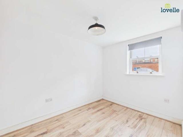 Flat for sale in Ingleby, Lincolnshire