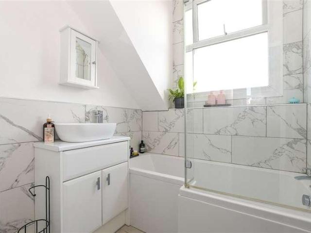Flat for sale in New Town, Horsham