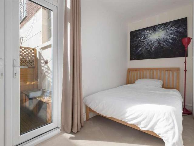 Flat for sale in Kingsdown Park, The Bridge