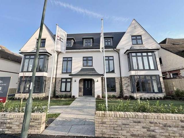 Flat for sale in Wick, Bournemouth