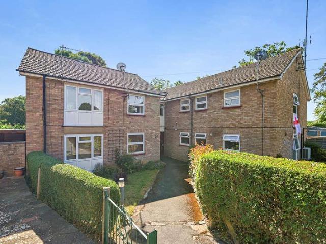 Flat for sale in Colliers End, Hertfordshire