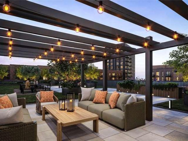 Flat for sale in London Borough of Ealing, Greater London