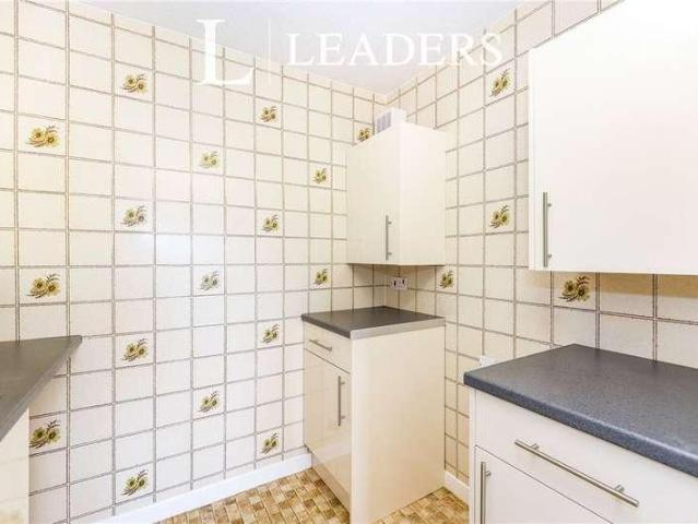 Flat for sale in Spring Vale, Hampshire