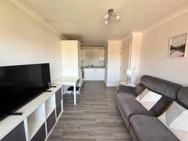 Flat for sale in Horsell, Woking
