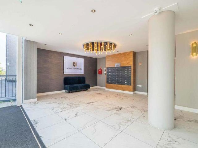Flat for sale in Slough