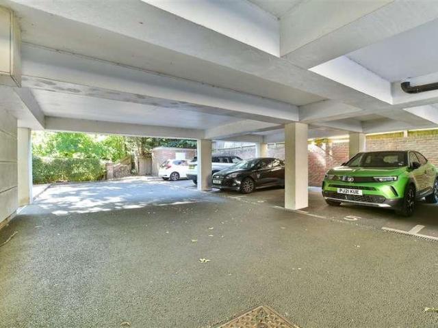 Flat for sale in Greater London