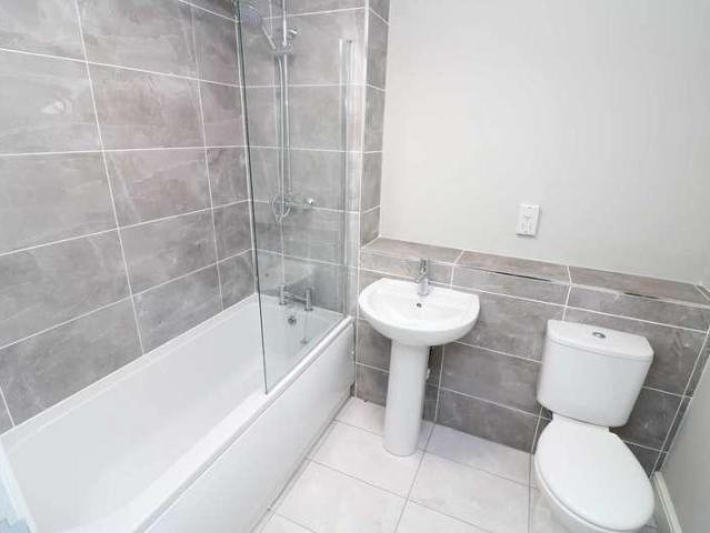 Flat for sale in Liverpool, Pride Quarter