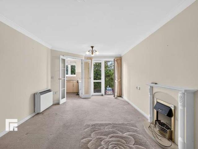 Flat for sale in Radyr, Cardiff