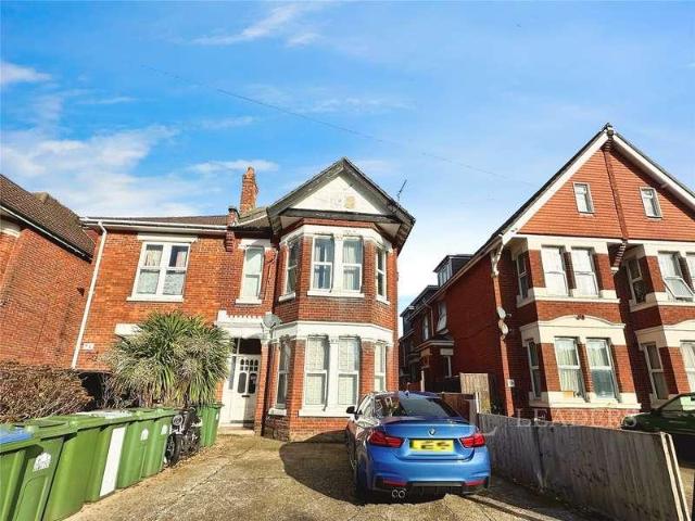 Flat for sale in Hill, City Of Southampton