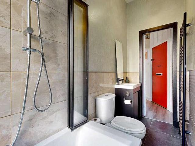 Flat for sale in Eastpark, Maryhill
