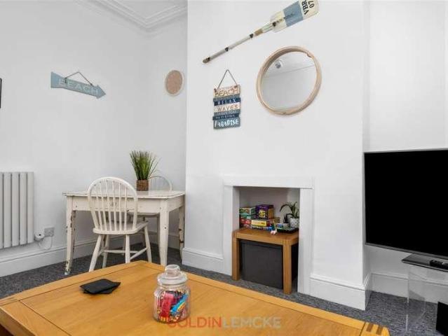 Flat for sale in Aldrington