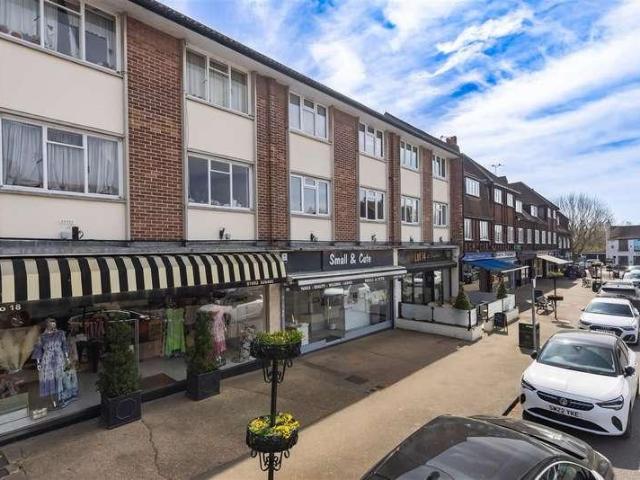 Flat for sale in Epping, Essex