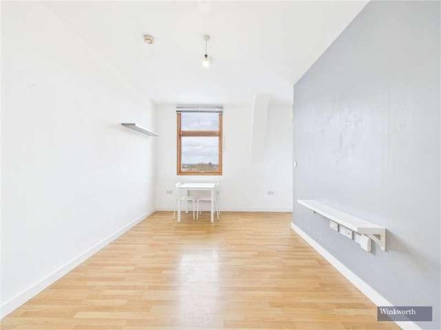 Flat for sale in South Harrow, Greater London