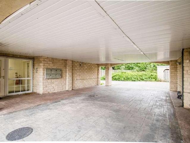 Flat for sale in West Ardsley, Tingley