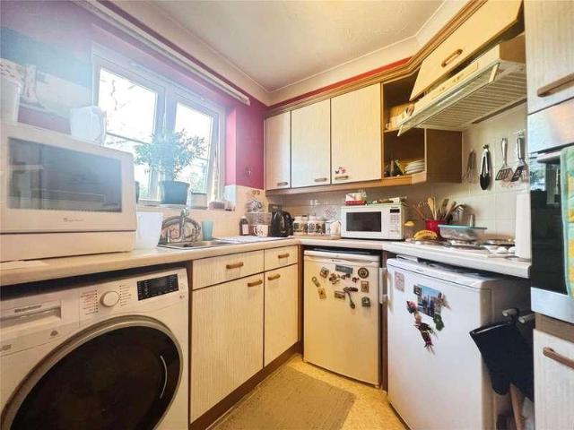 Flat for sale in Twyford