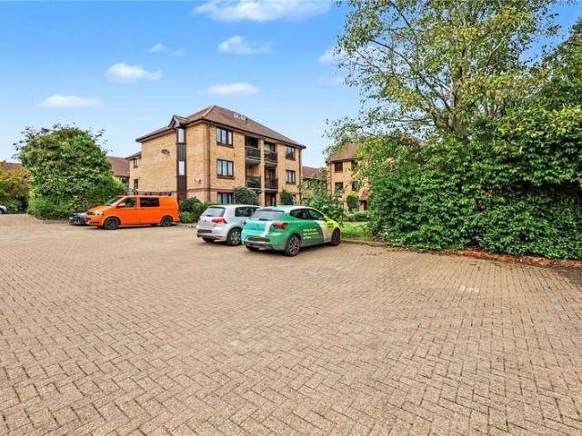 Flat for sale in Mile Cross, Norwich