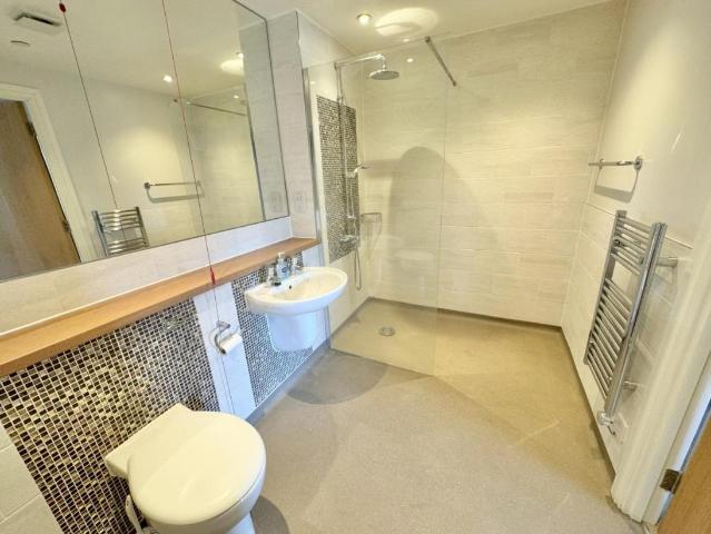 Flat for sale in Poole