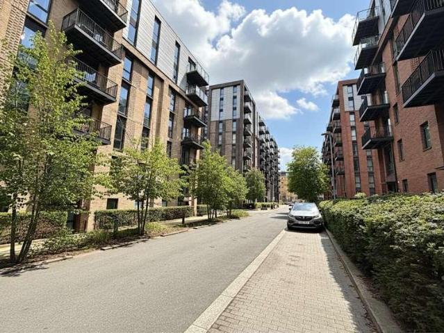 Flat for sale in Ordsall, Salford
